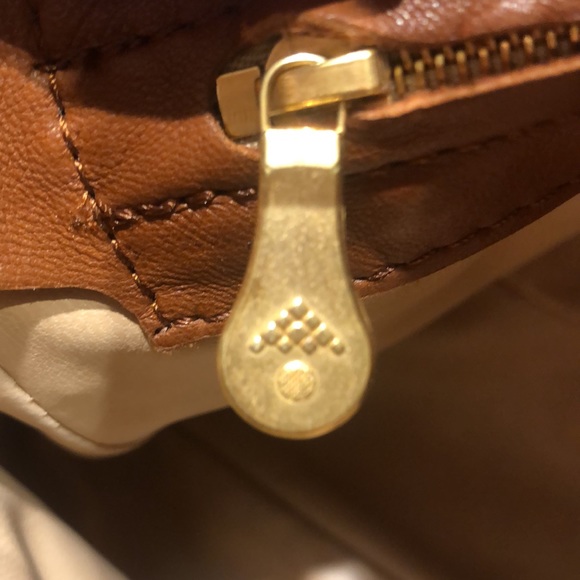 VINTAGE BOTTEGA VENETA Intrecciato Napa Shoulder Bag  Brown Gold HW - Picture 11 of 14